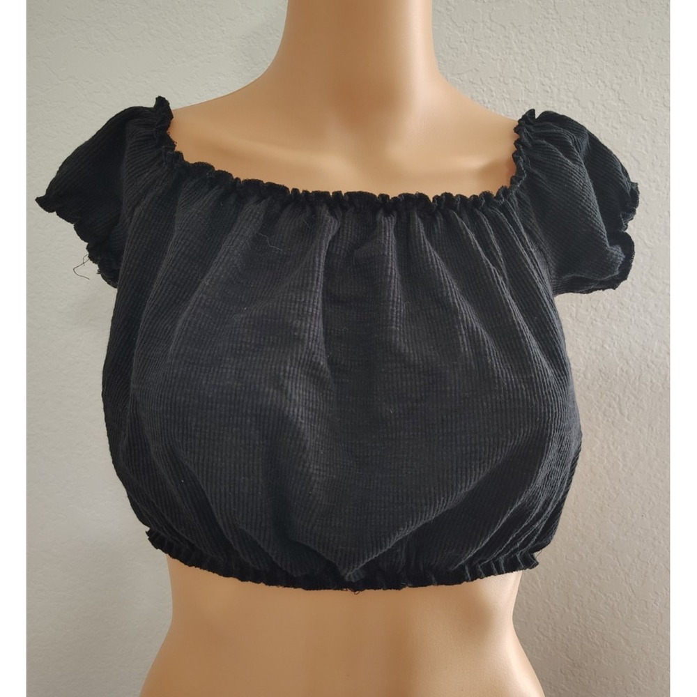 Forever 21 Black Ruffled Off the Shoulder Crop Top Size L